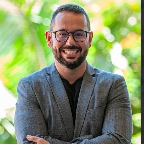 Dr. Thiago Moyses